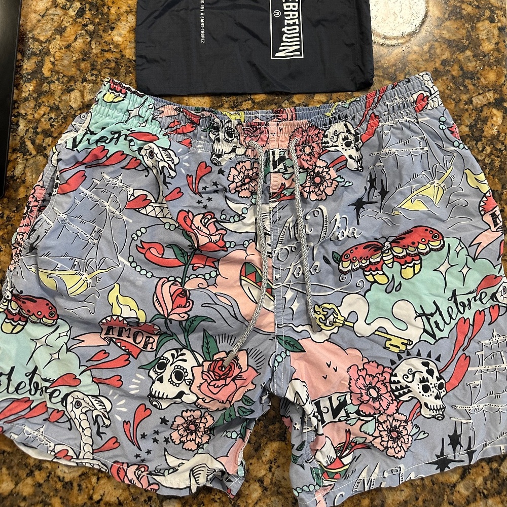 Vilebrequin Men's Moorea "Amor" Trunks XL - Lining Just Replaced by Vilebrequin